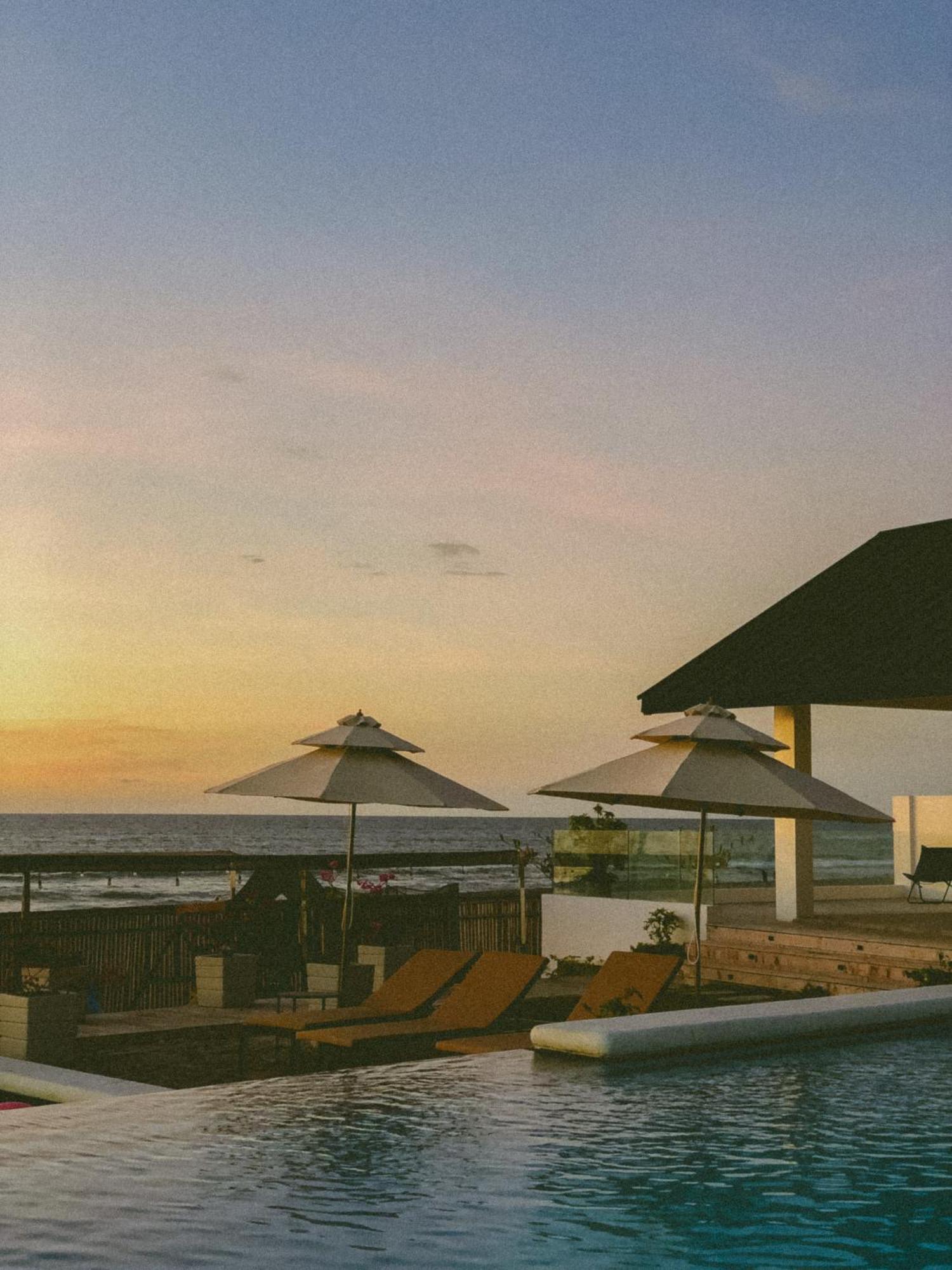 The Nordic House Hotel Bacnotan Exterior photo